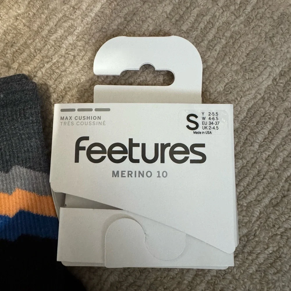 NWT | Feetures | Men's Multi-Color Crew Socks - Picture 7 of 8